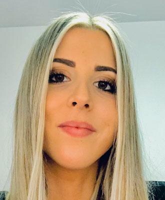 laura-pombo-440×330
